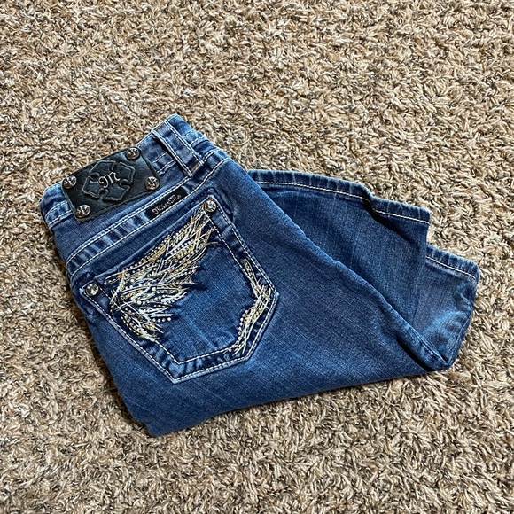 Miss Me Jean Shorts - Picture 3 of 11
